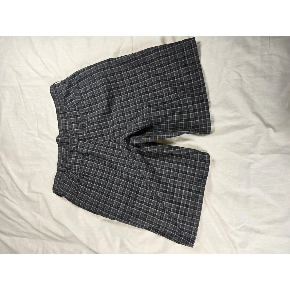 PGA Tour Shorts Mens 40 Gray Plaid Chino Golf Microfiber 11 Inseam Casual